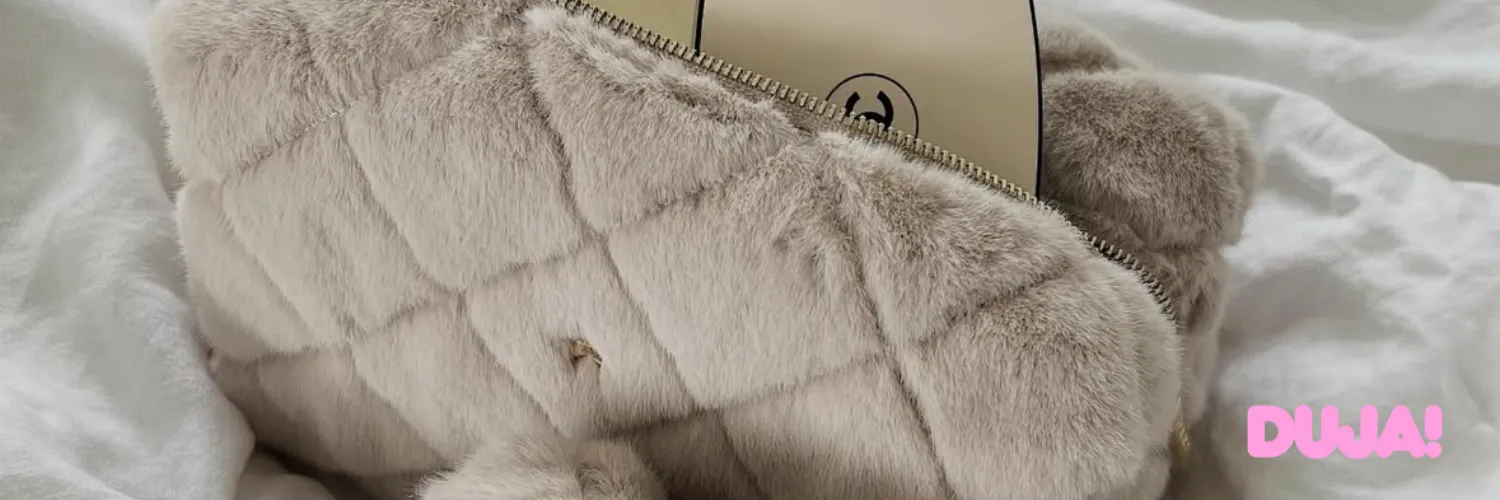 Grey Minimalist Skincare Store Twitter Header.zip - 16.png